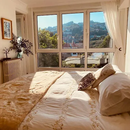 River Hill Deluxe Pontevedra Διαμέρισμα *